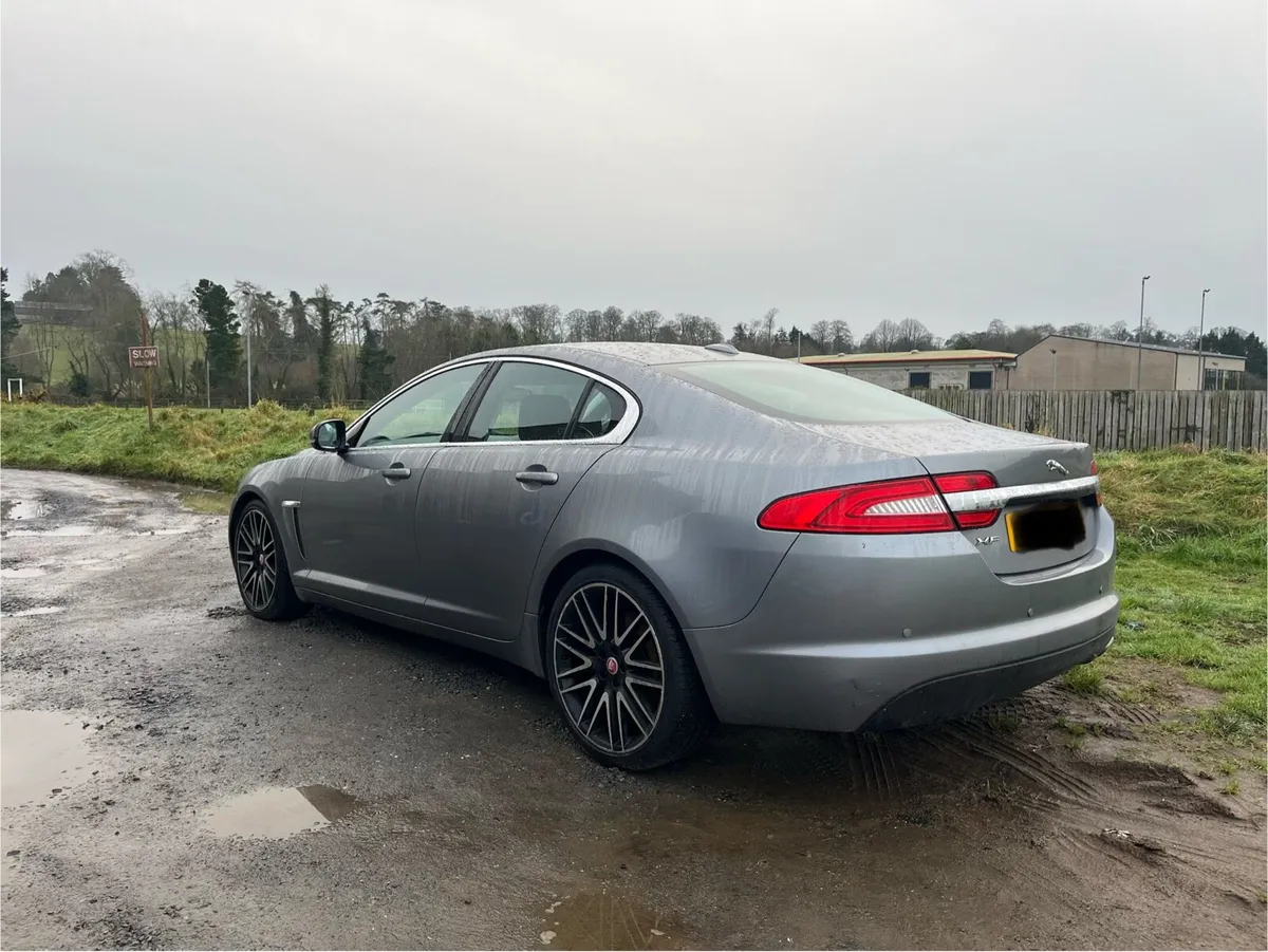 Jaguar XF 2.2 - Image 2