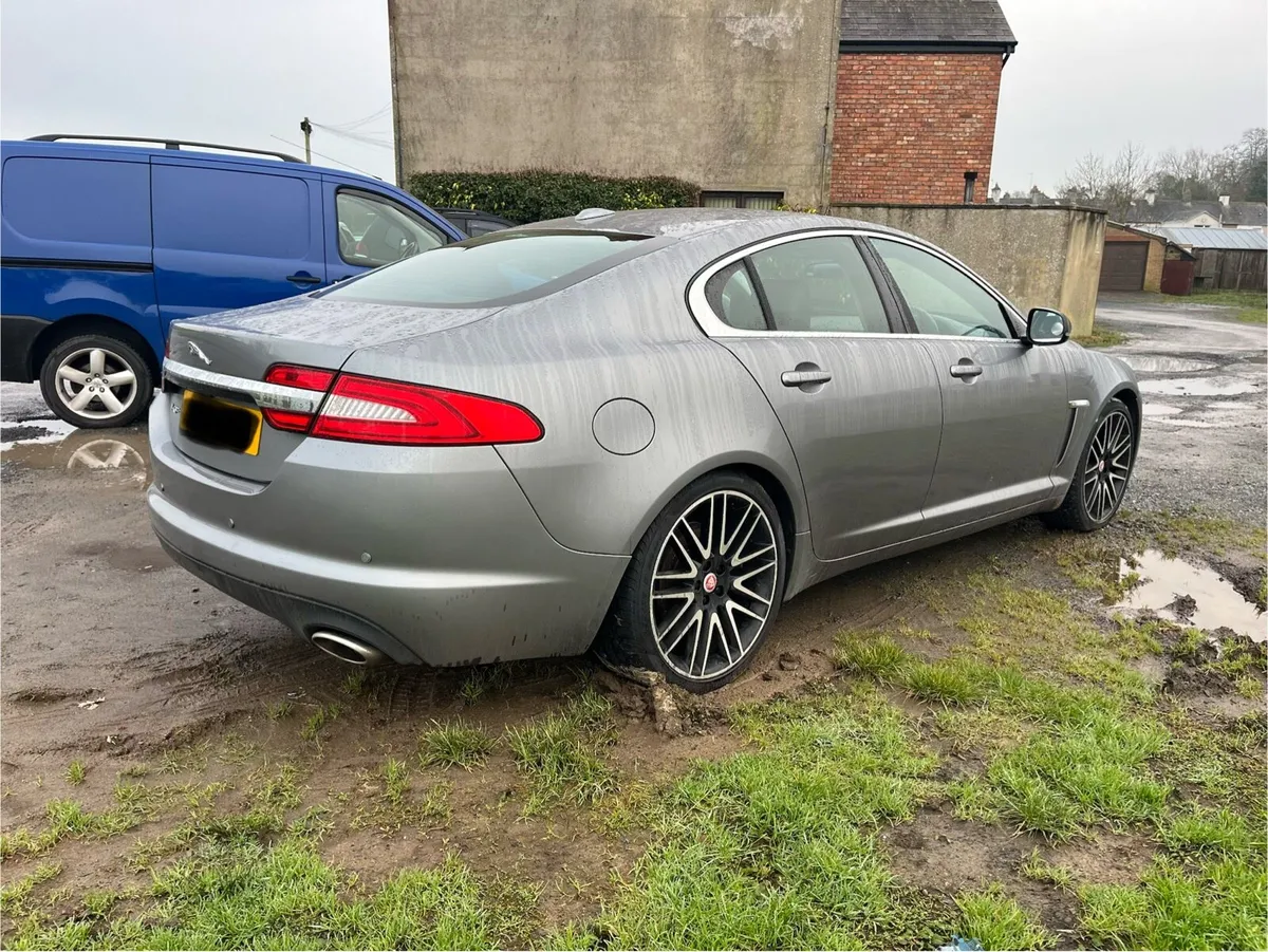 Jaguar XF 2.2 - Image 3