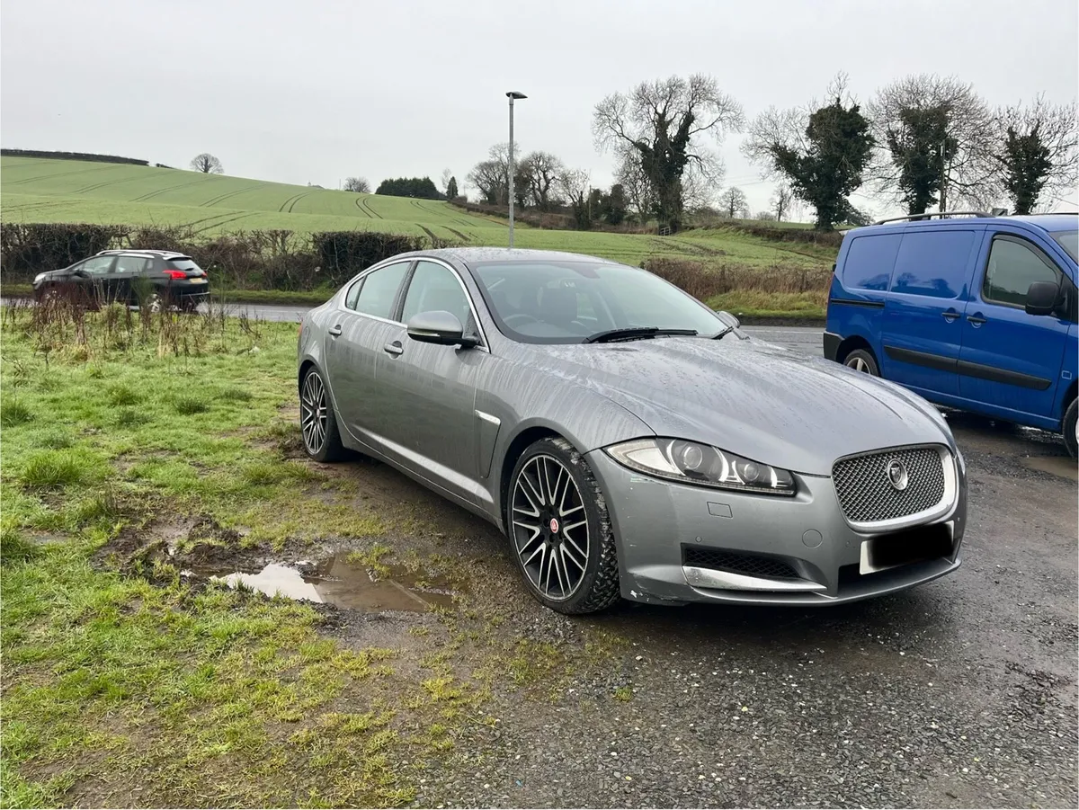 Jaguar XF 2.2 - Image 4
