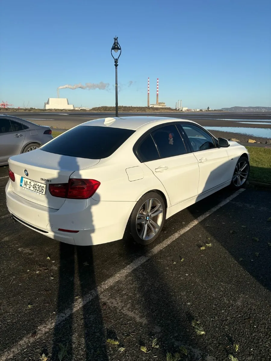 BMW 3-Series 2014 - Image 3