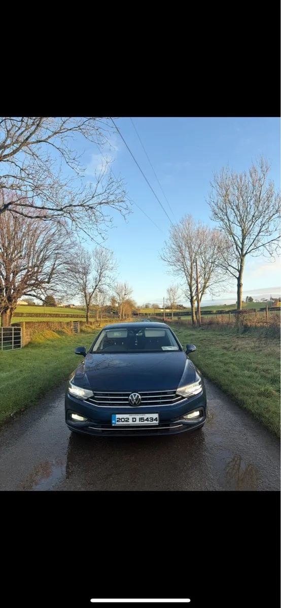 202 VOLKSWAGEN PASSAT - Image 4