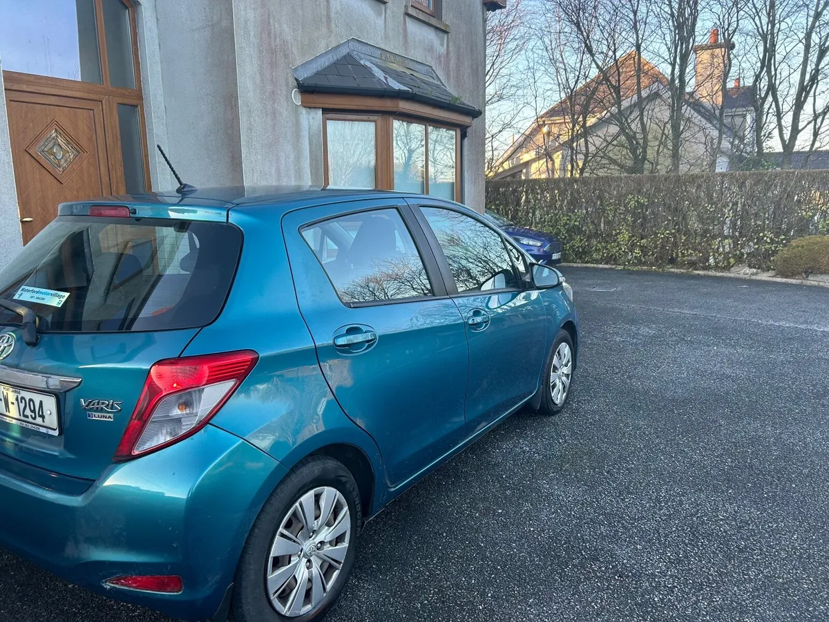 Toyota Yaris 2012 - Image 4