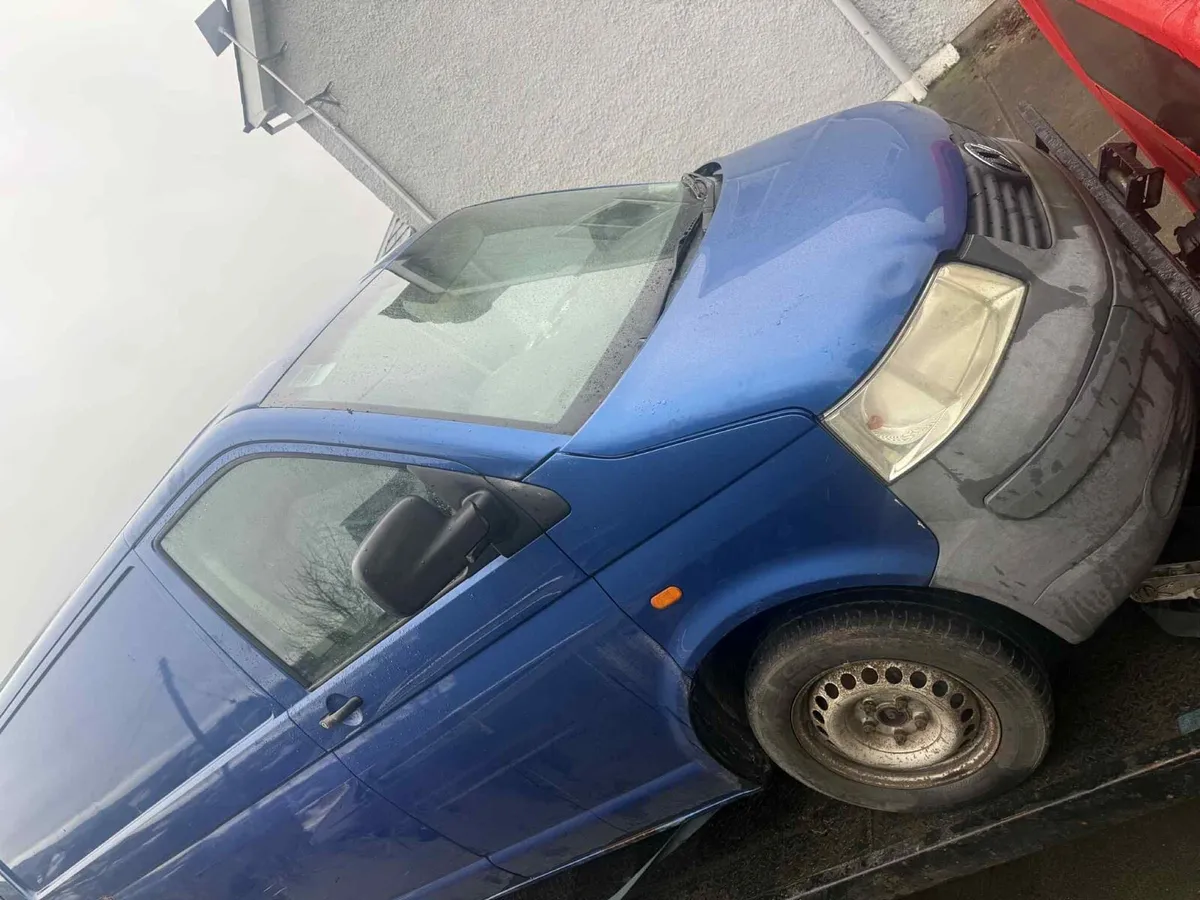 Volkswagen Transporter Breaking for parts - Image 3