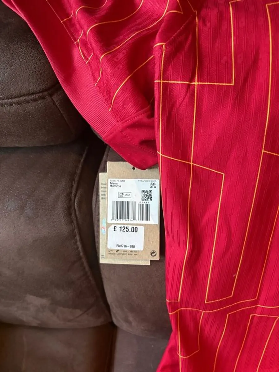 Arne Slot signed Liverpool jersey - Image 4