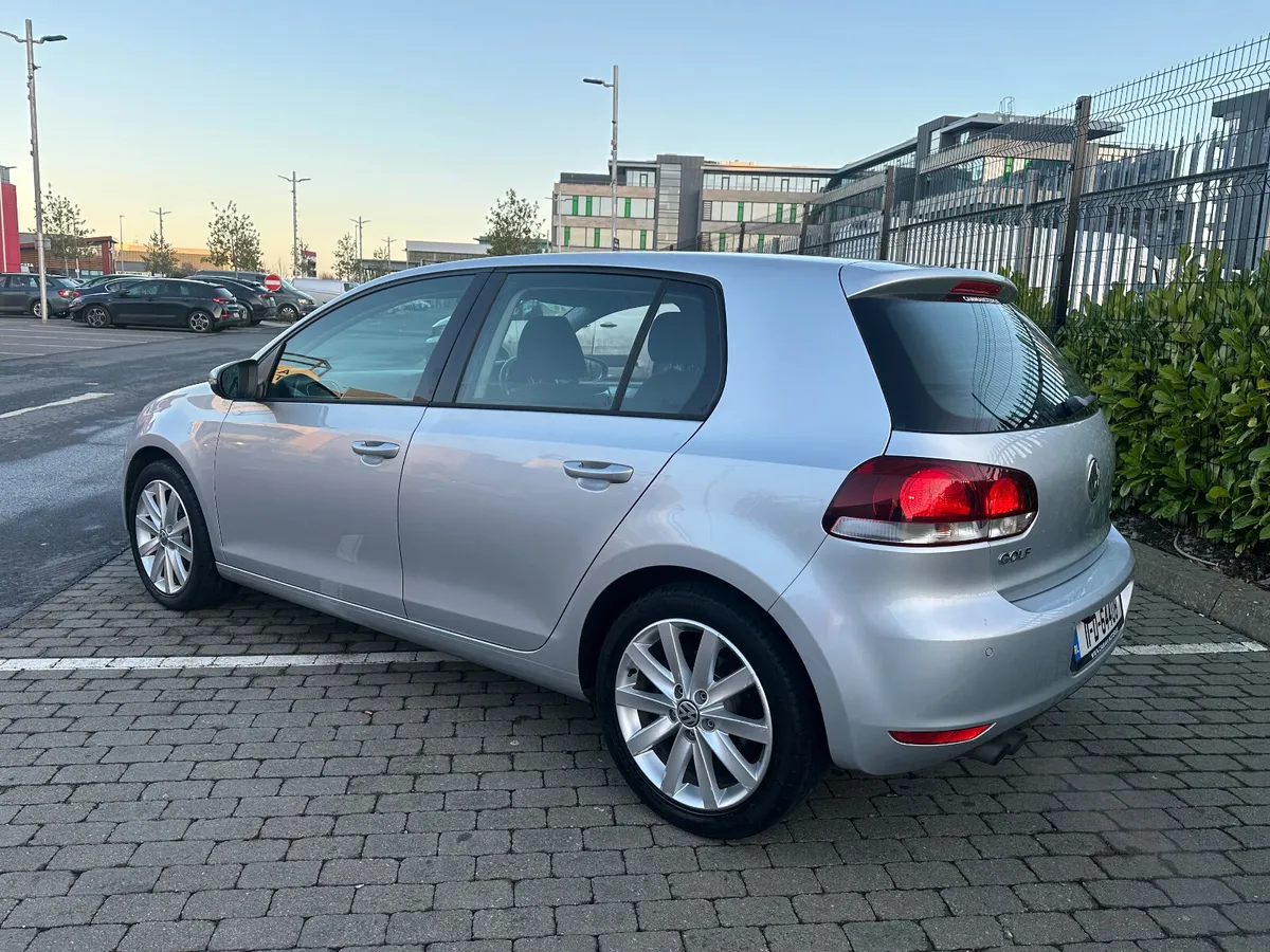 Volkswagen Golf Highline DSG Low Kms - Image 4