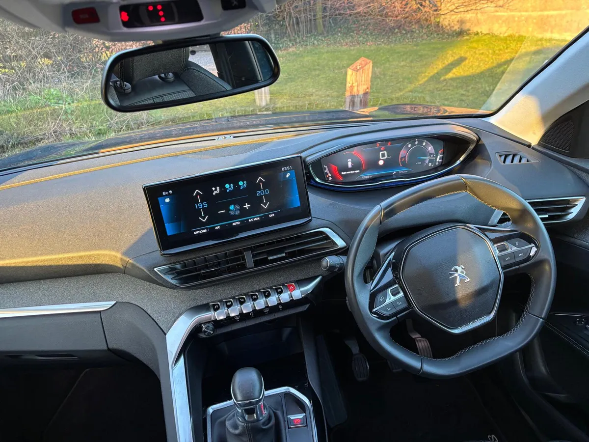 Peugeot 3008 2022 - Image 4