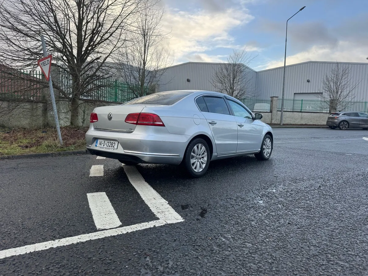 Vw Passat 1.6 HighLine - Image 4