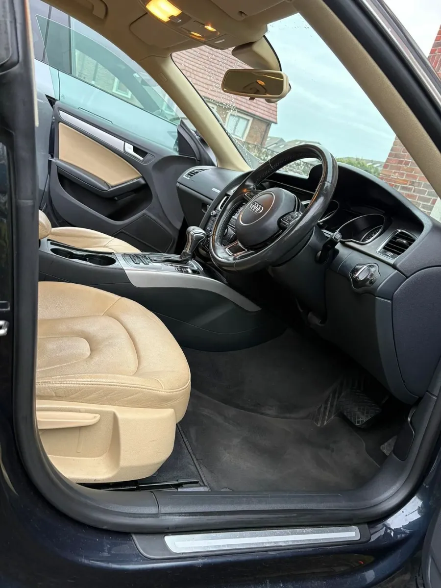 Audi A5 2013 - Image 2