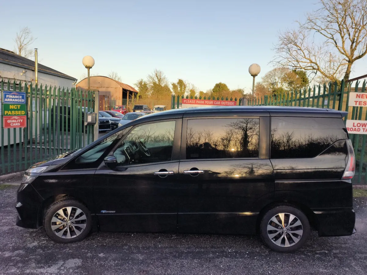 Nissan Serena Highway Star V  8 Seater Hybrid !!! - Image 4
