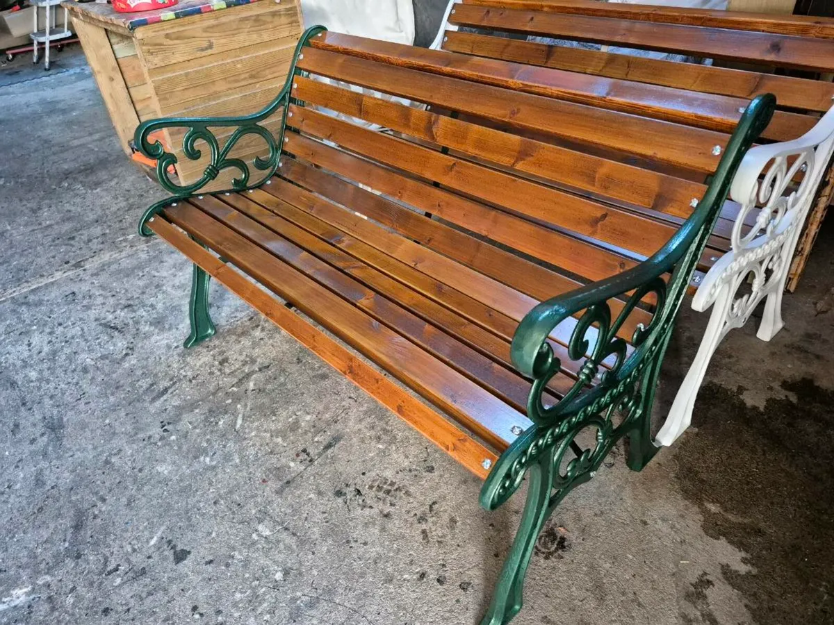 Cast iron Garden bench - Image 2