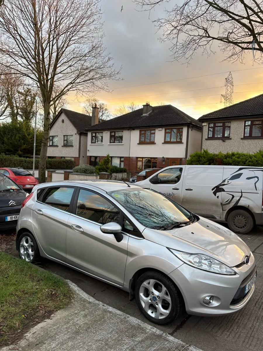 Fiesta 2010 TITANIUM 1.2 - NCT 02/27 - Image 1