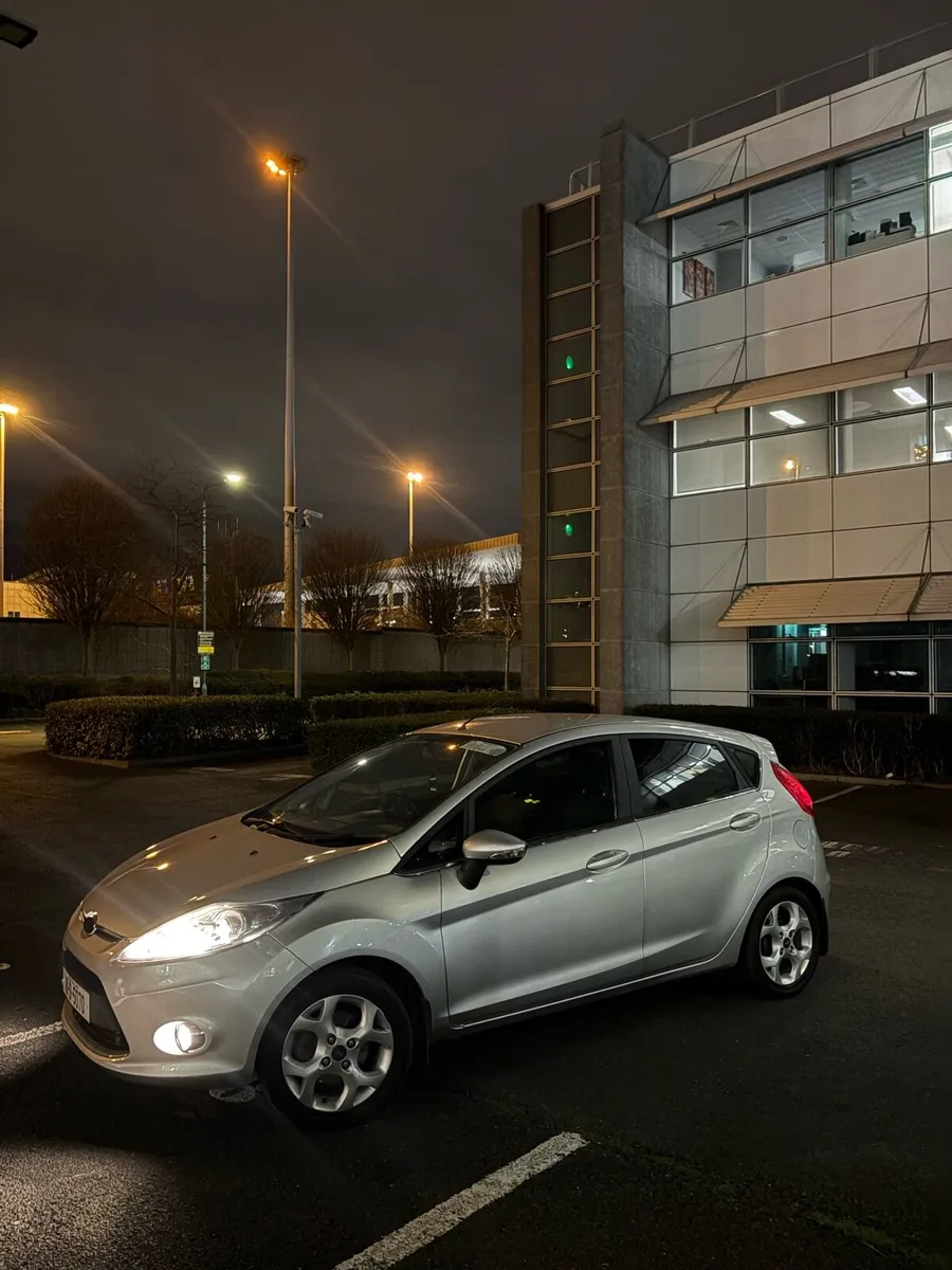 Fiesta 2010 TITANIUM 1.2 - NCT 02/27 - Image 2