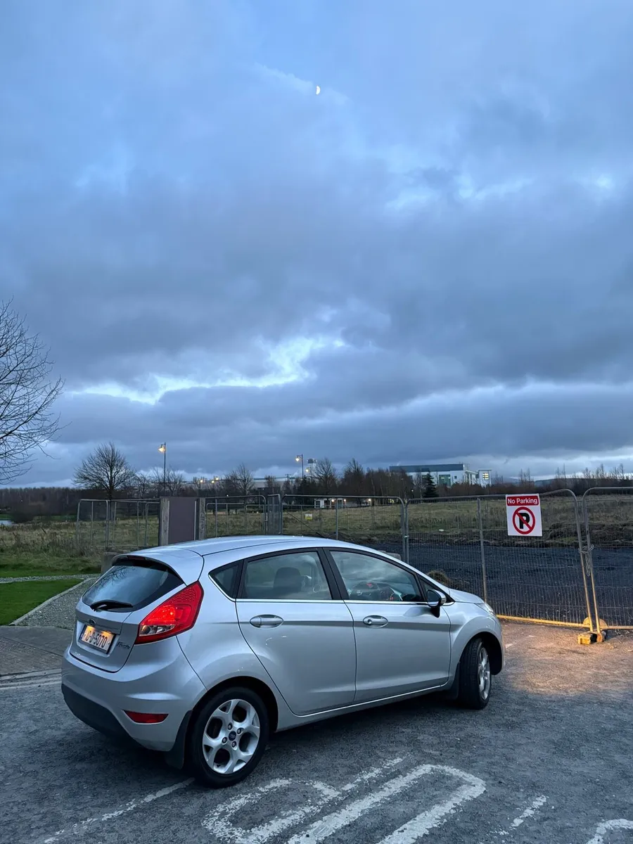 Fiesta 2010 TITANIUM 1.2 - NCT 02/27 - Image 4