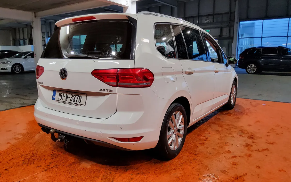 Volkswagen Touran 2016 - Image 3