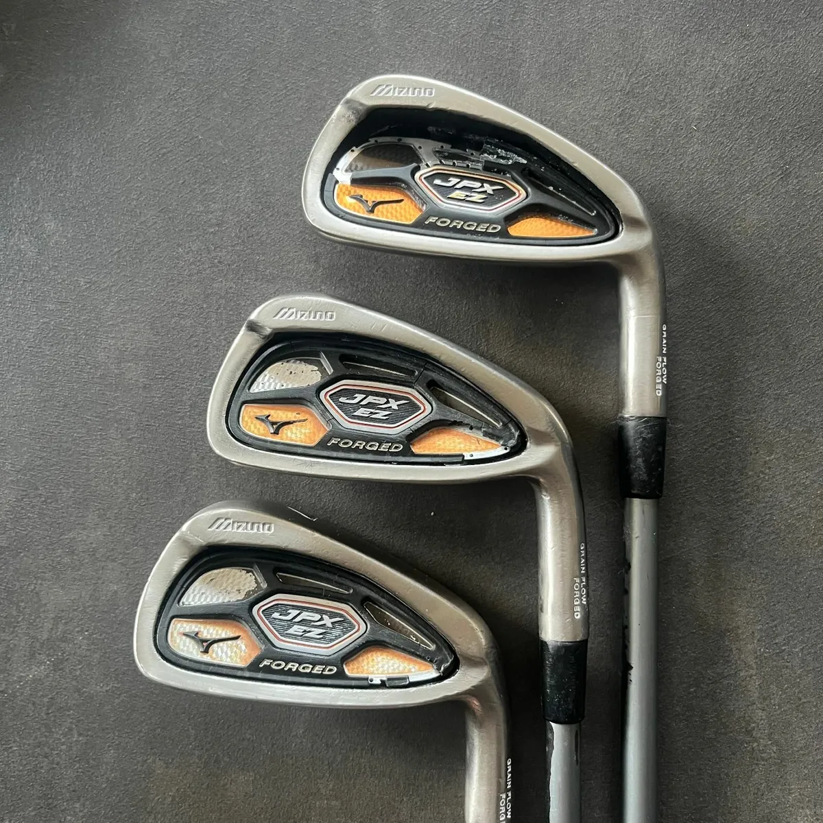 Mizuno JPX EZ Iron Set 5-SW | Regular Graphite - Image 2