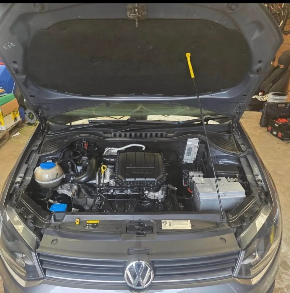 Volkswagen Polo 2015 - Image 2