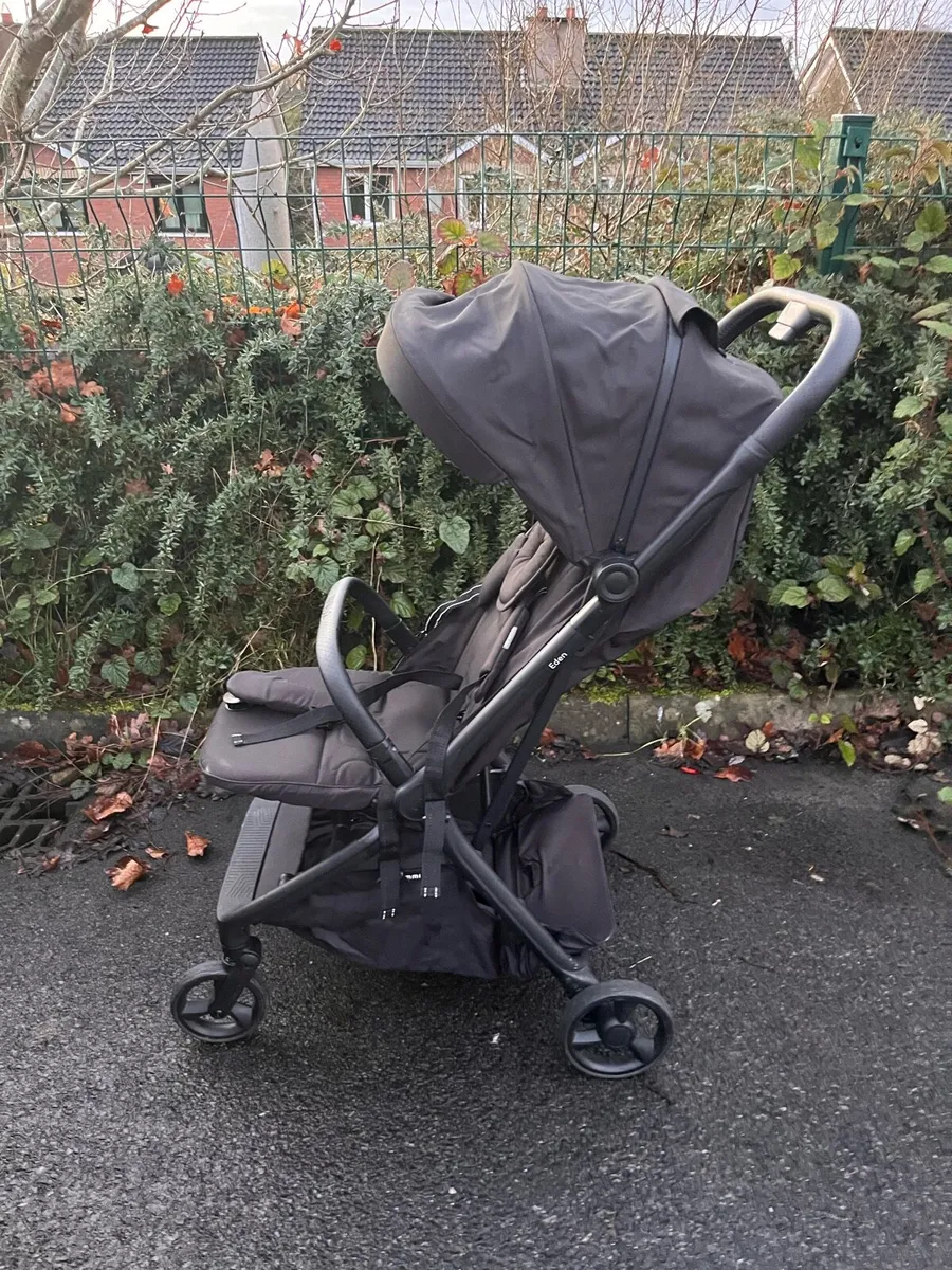 Stroller - Image 2