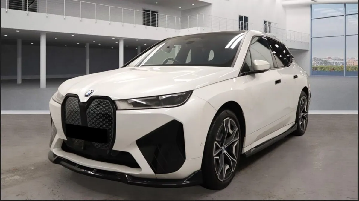 BMW IX XDRIVE40 M SPORT // M SPORT BODY KIT - Image 1