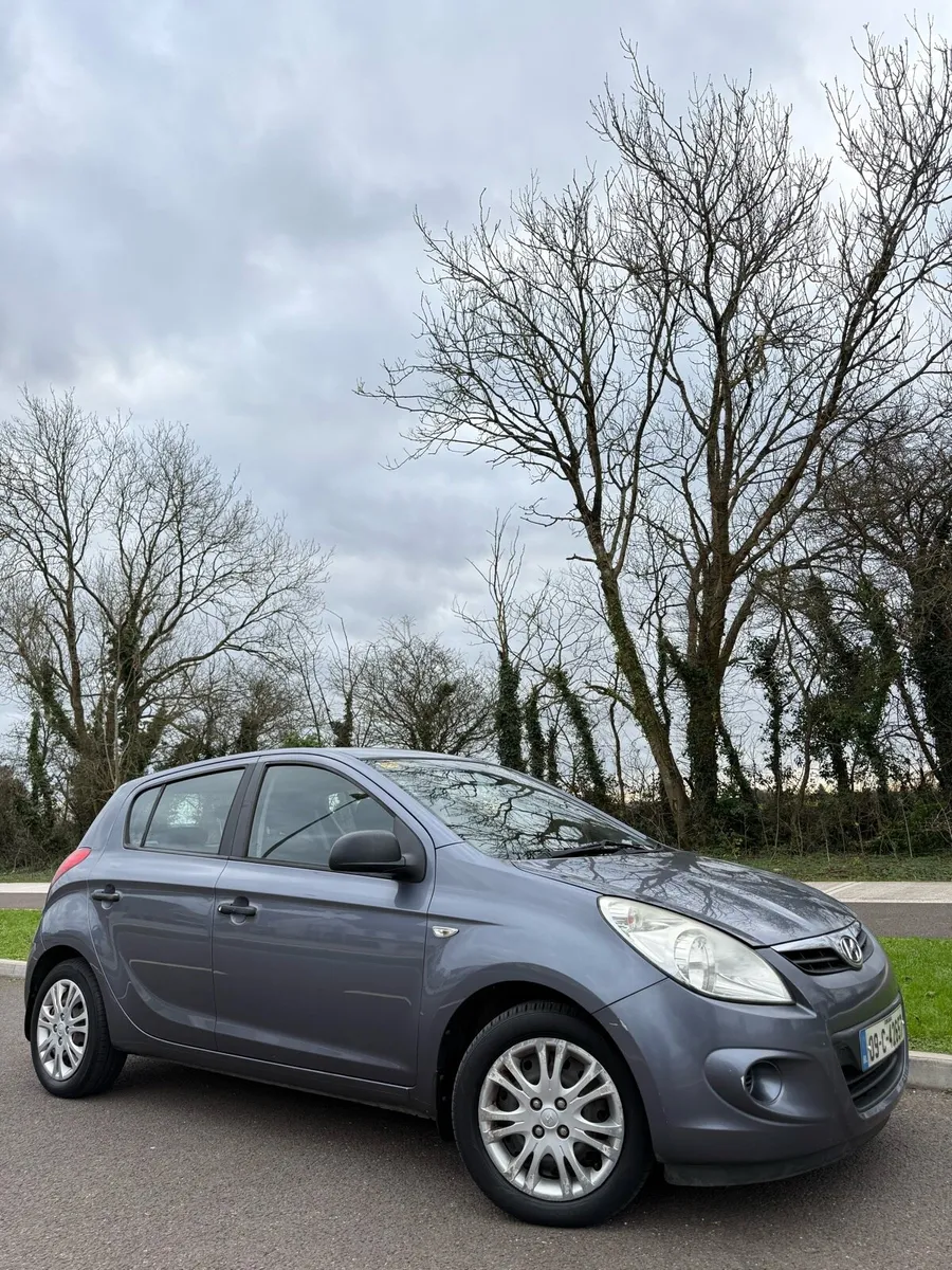 Hyundai i20 Low miles - Image 2
