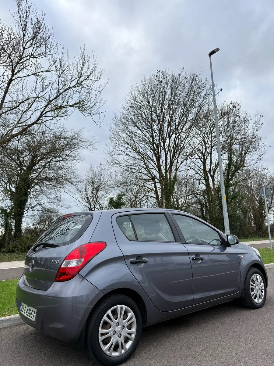 Hyundai i20 Low miles - Image 3
