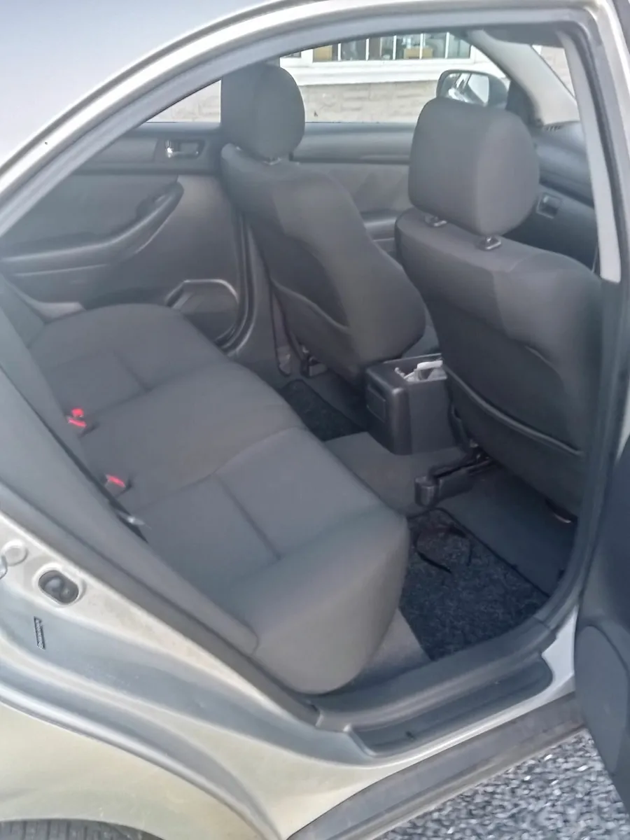 Toyota Avensis 2007 - Image 2