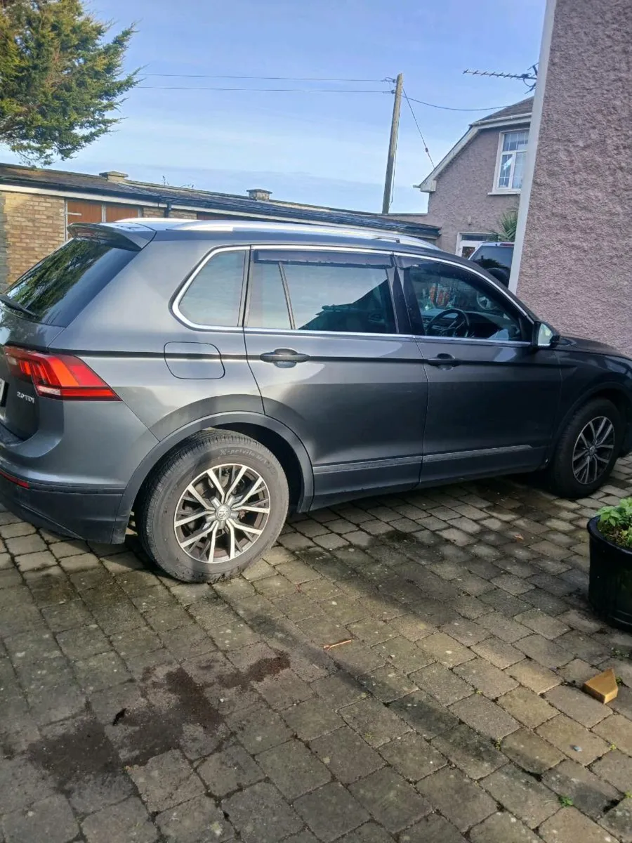 Volkswagen Tiguan - Image 3