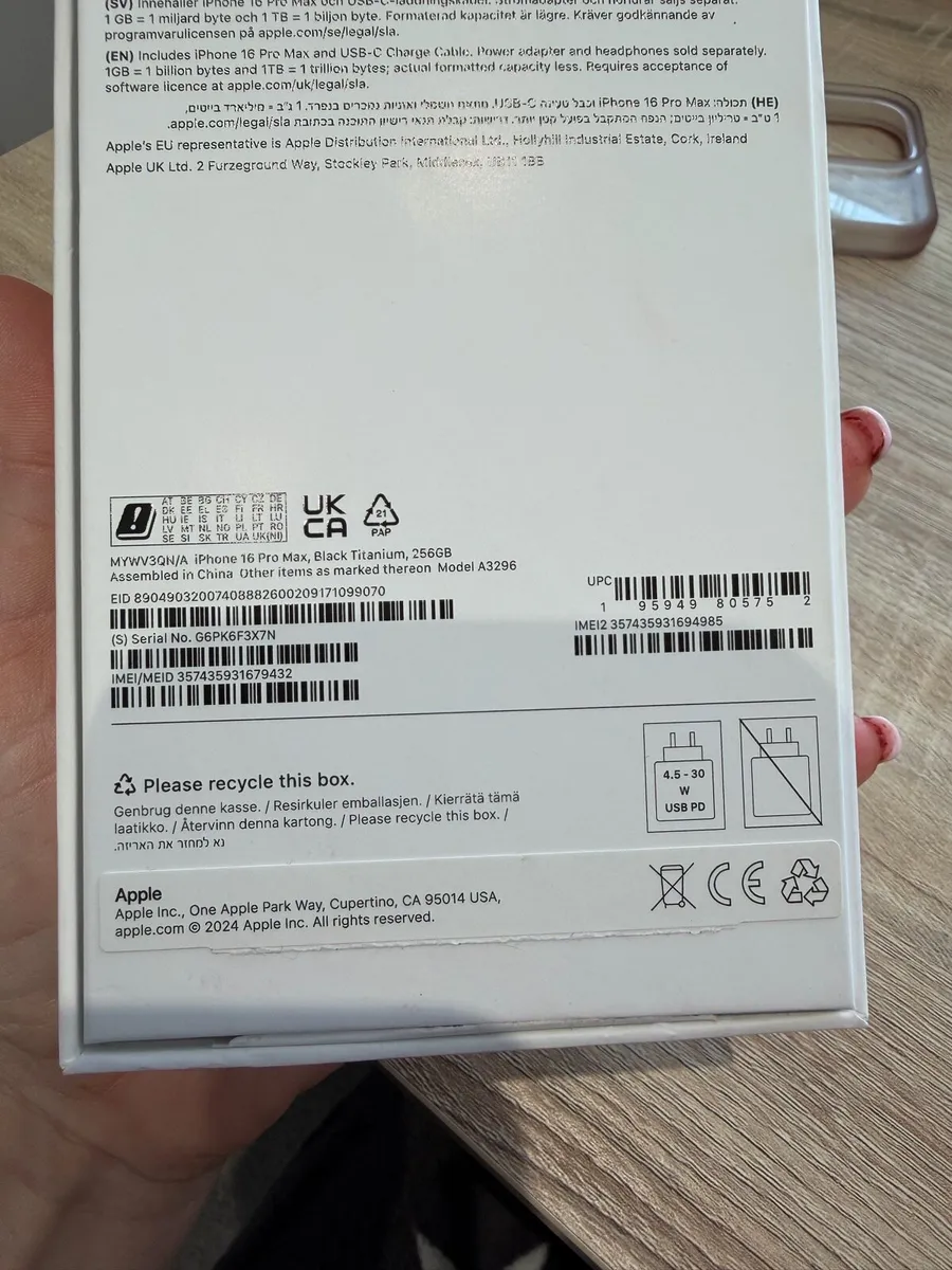 iPhone 16 Pro Max Black Titanium 256GB Unlocked - Image 4