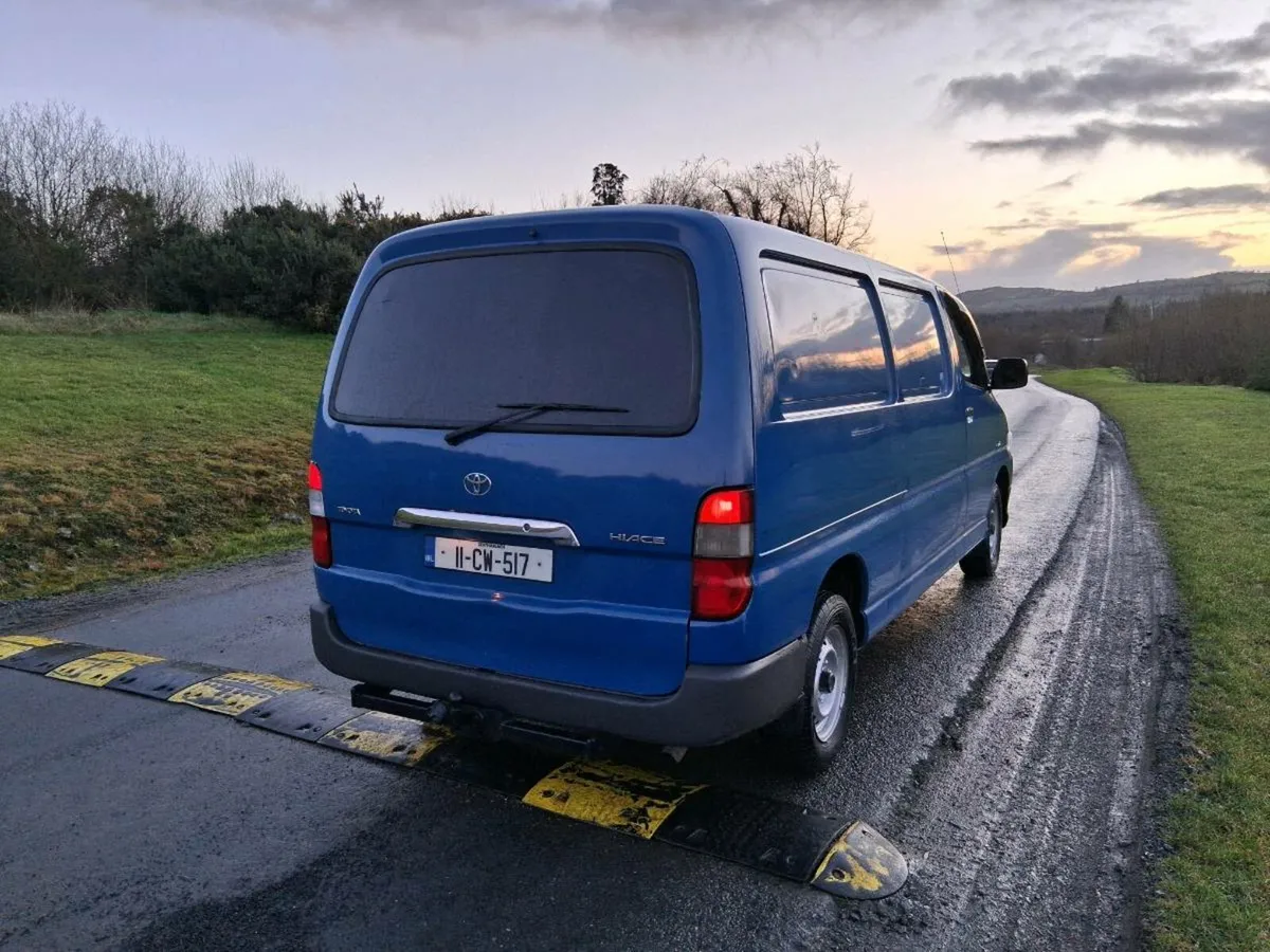 2011 hiace new cvrt €8750 - Image 4