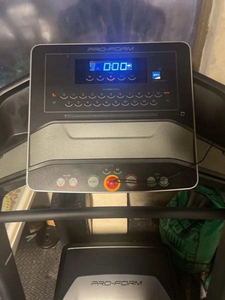 Proform Carbon TL Treadmill - Image 3