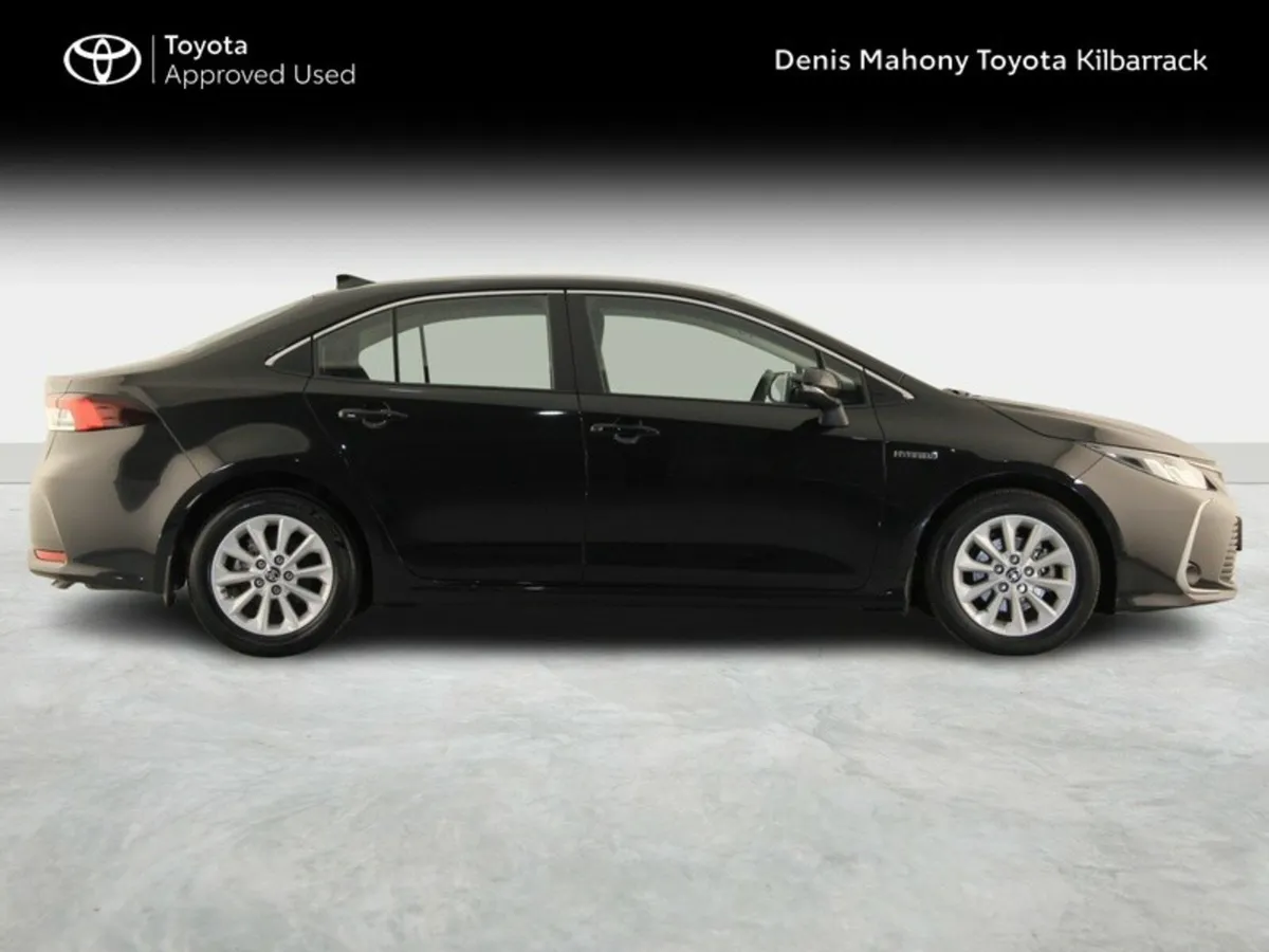Toyota Corolla COROLLA HYB LUNA SALOON - Image 3