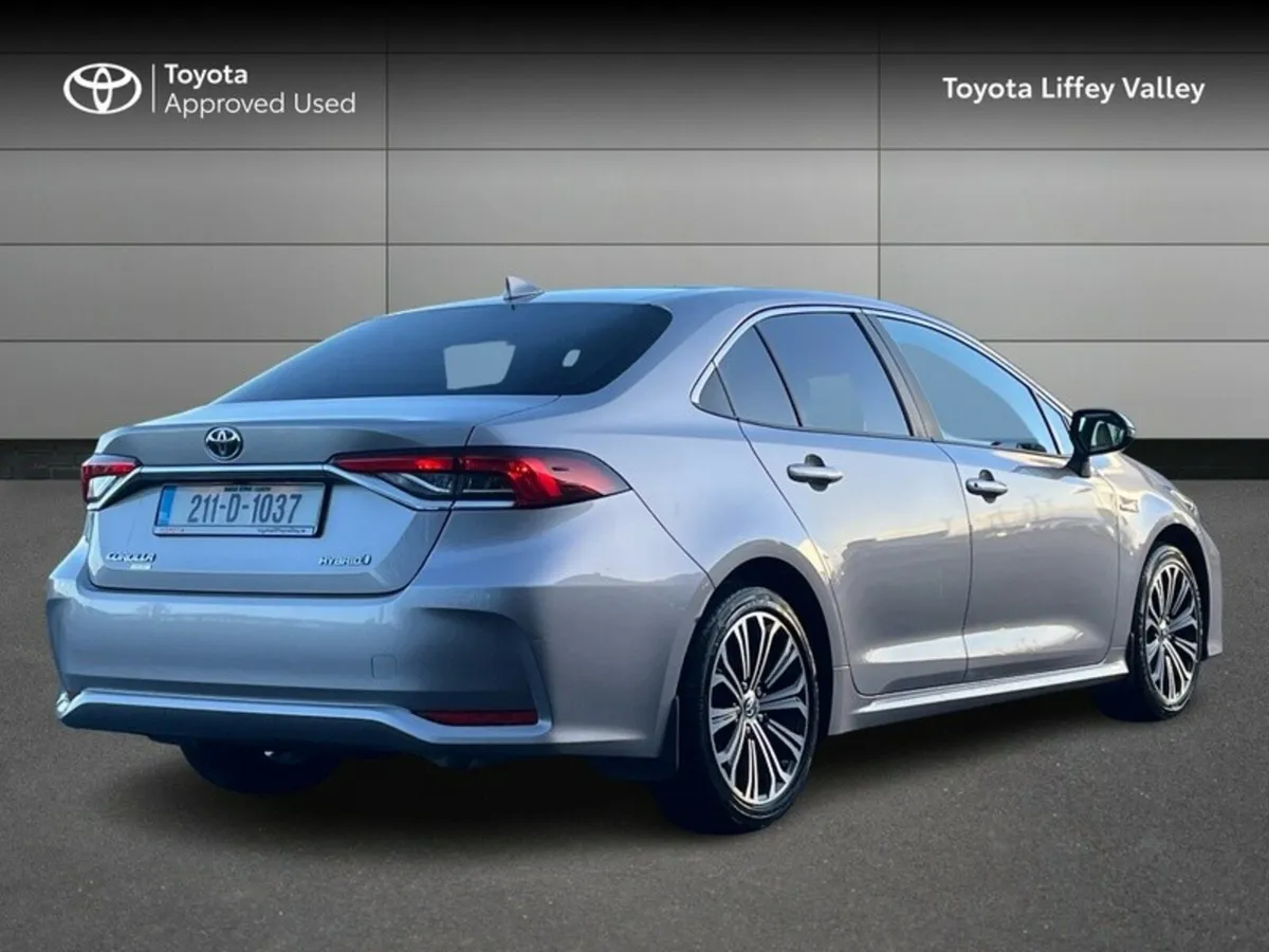 Toyota Corolla LUNA SPORT 4DR SALOON AUTO - Image 2