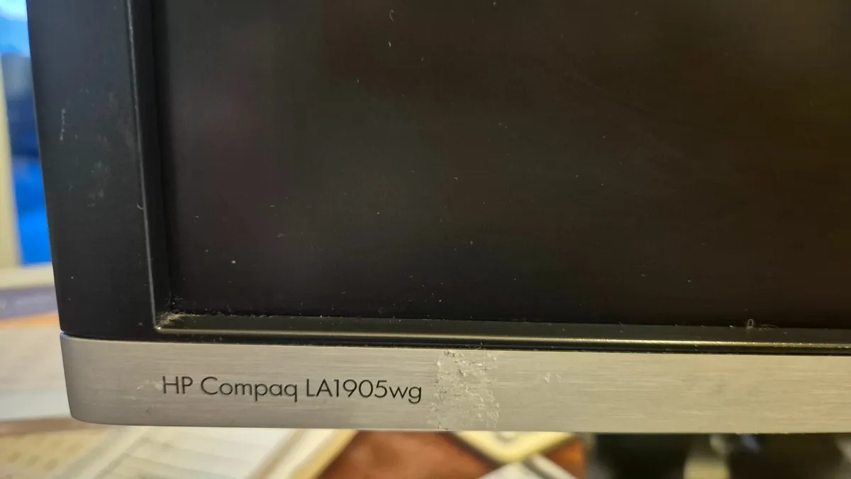 HP Computer monitor - Image 4