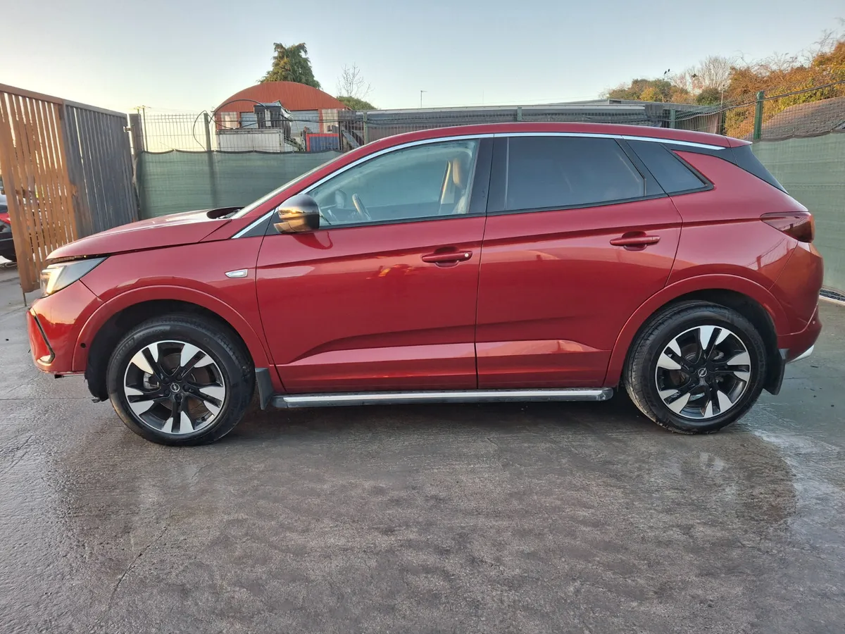 241 Opel Grandland 130bhp  Automatic - Image 4