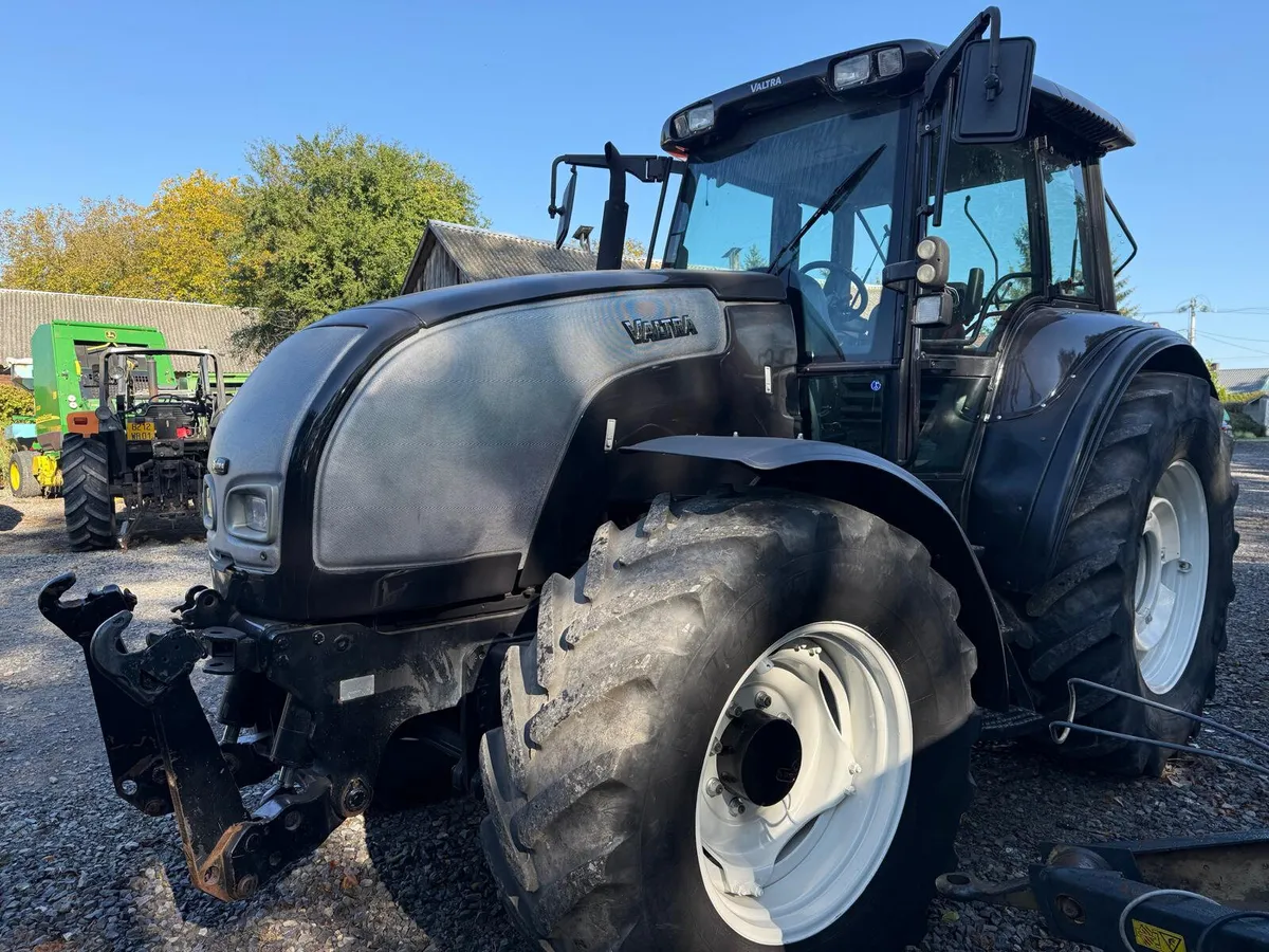 Valtra M130 - Image 4