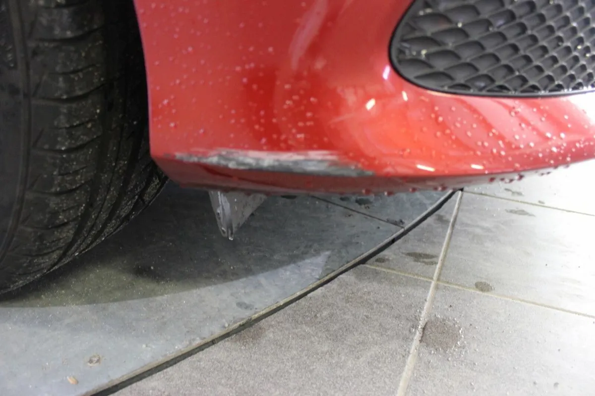 Mercedes-Benz E-Class E 200 D AVANTGARDE A/T - Image 3