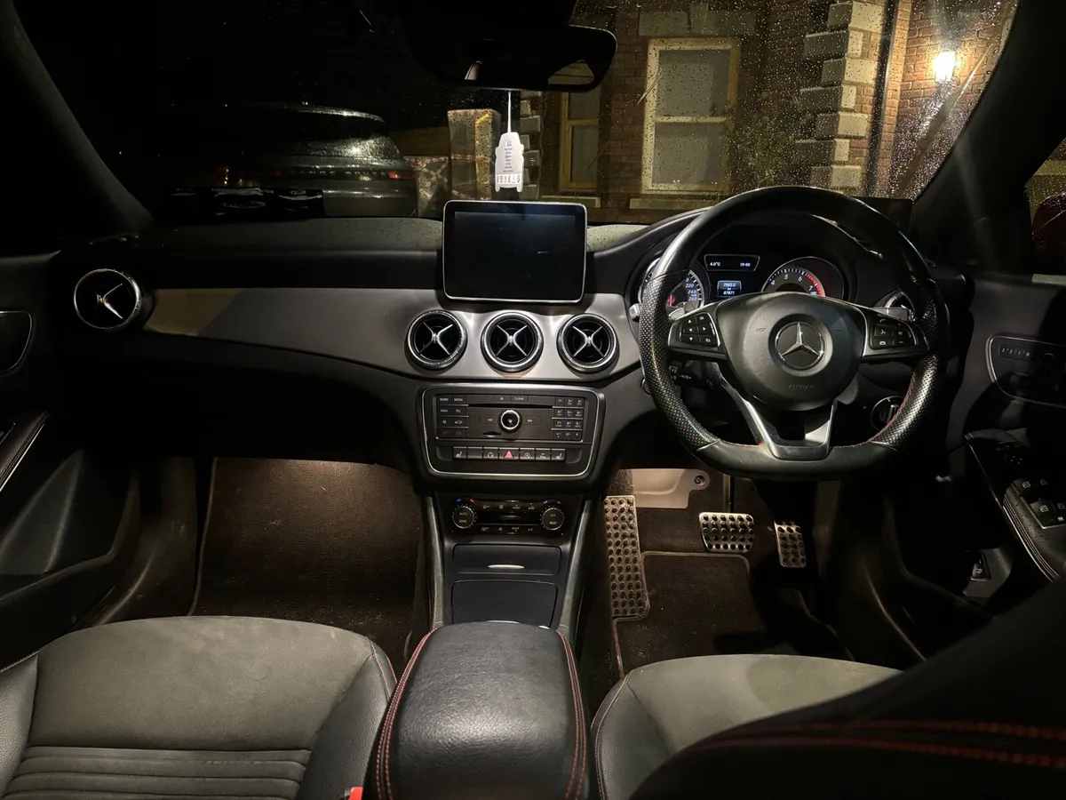 Mercedes CLA 180 amg line 2015 - Image 4