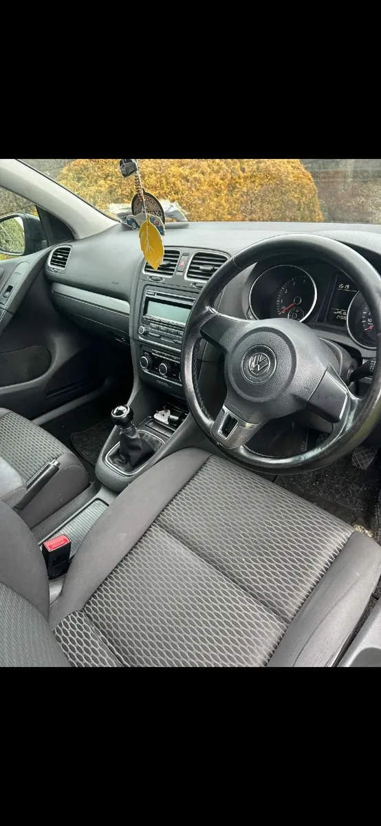 Volkswagen Golf 2011 - Image 4