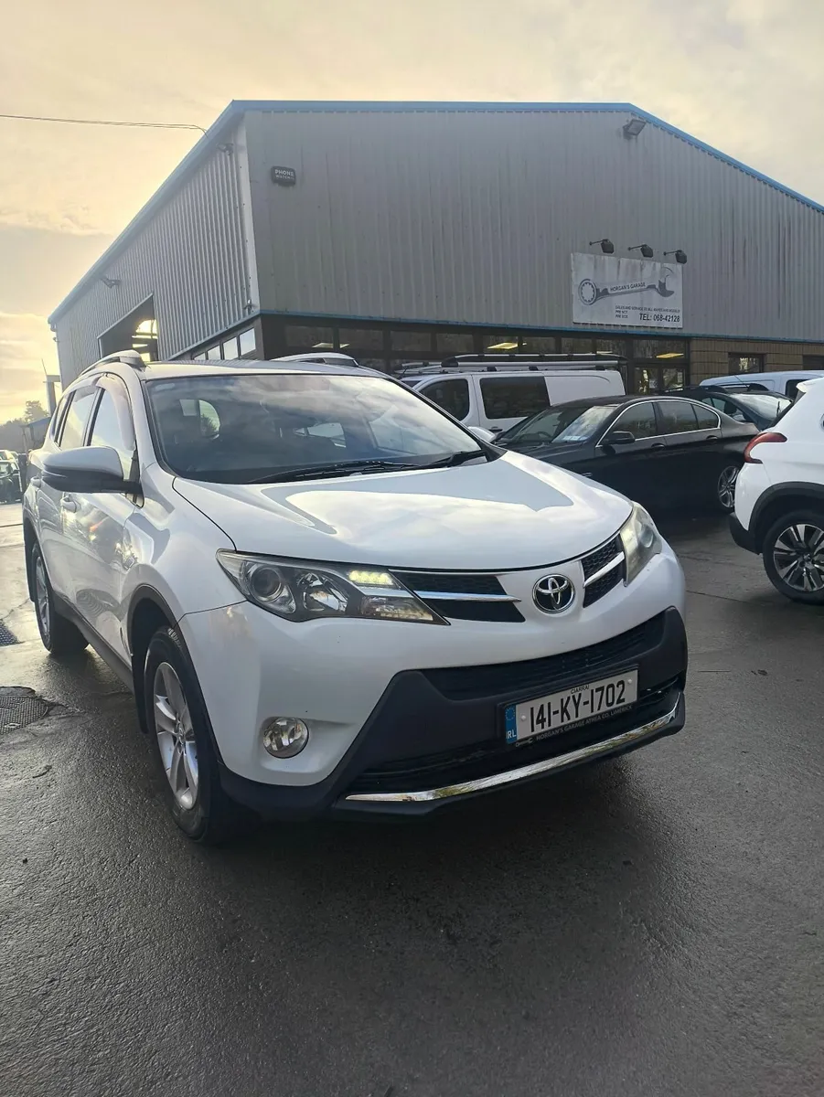 Toyota RAV4 2014 - Image 1