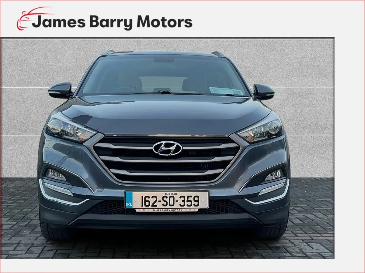 Hyundai Tucson 2.0 D Auto Executive 4WD - Image 2