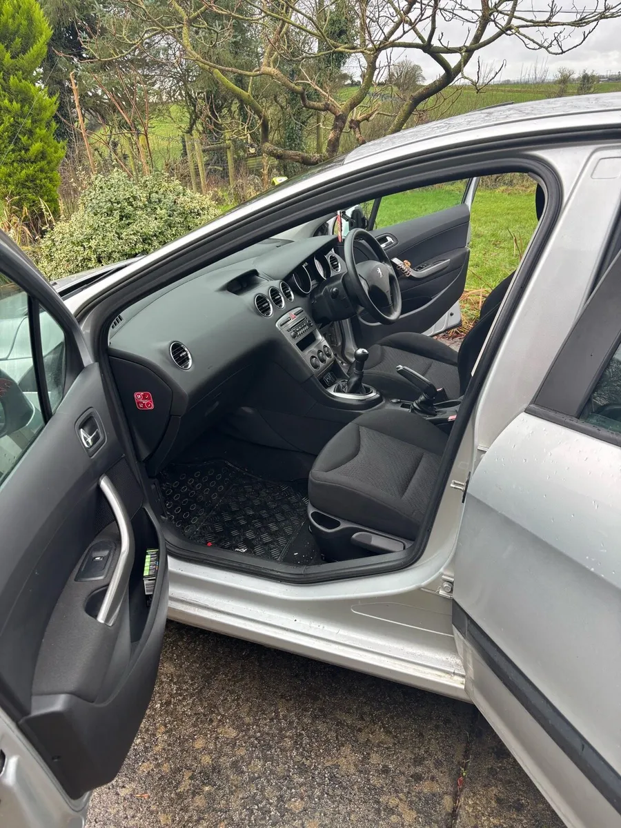 peugeot 308 - Image 4