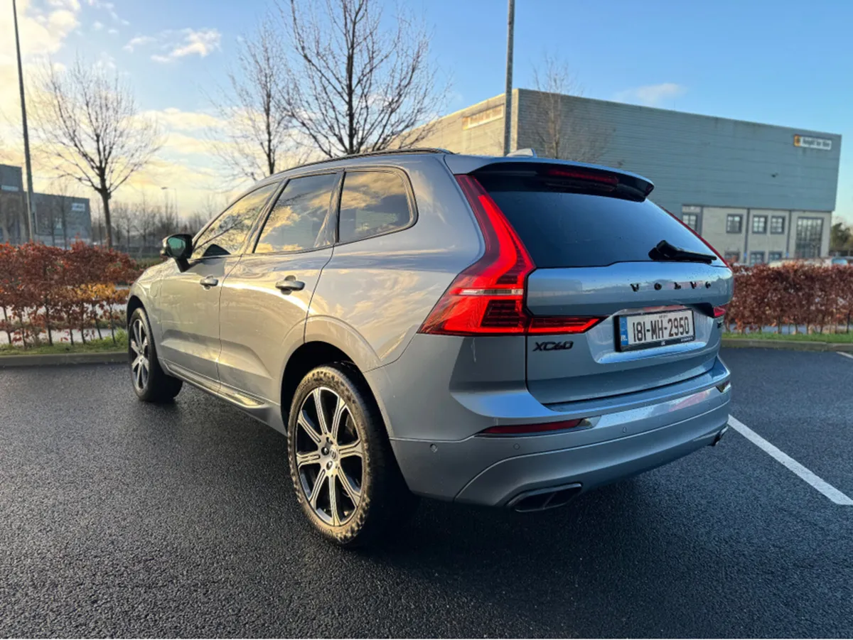 Volvo XC60 T8 TWIN EN PHEV INSCRIPTION AT 5DR AUTO - Image 3