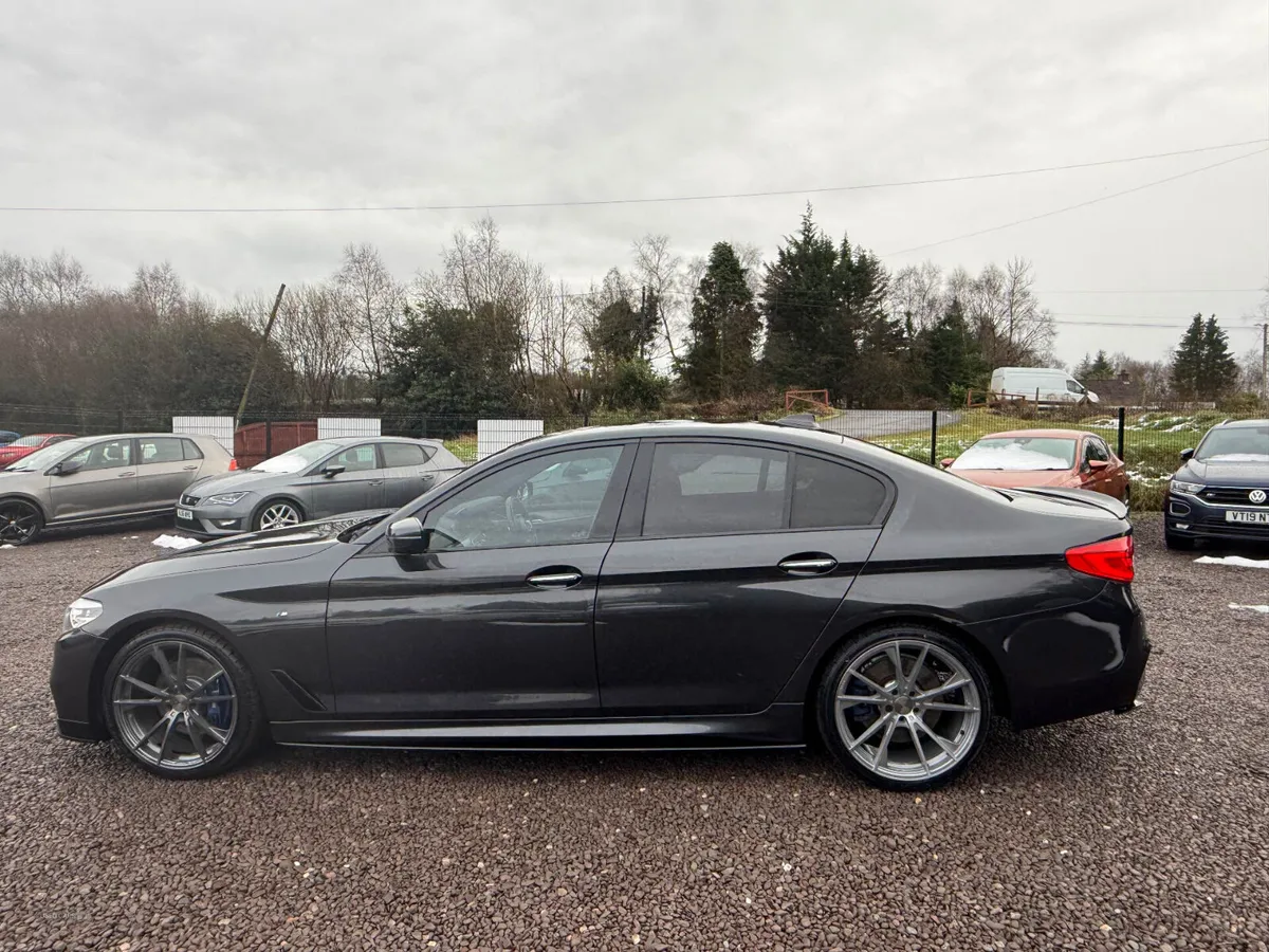 BMW 5-Series 2017 530d M-Sport Auto (Massive Spec) - Image 4