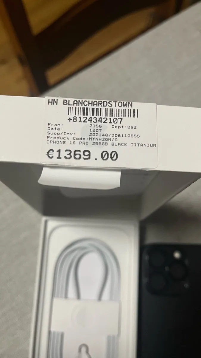 IPhone 17 pro sealed-NO OFFERS!!! Or iPhone 16 pro - Image 3