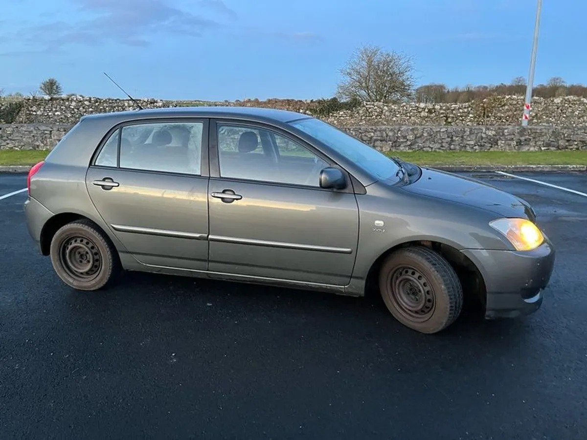 2003 Toyota Corolla - Image 2
