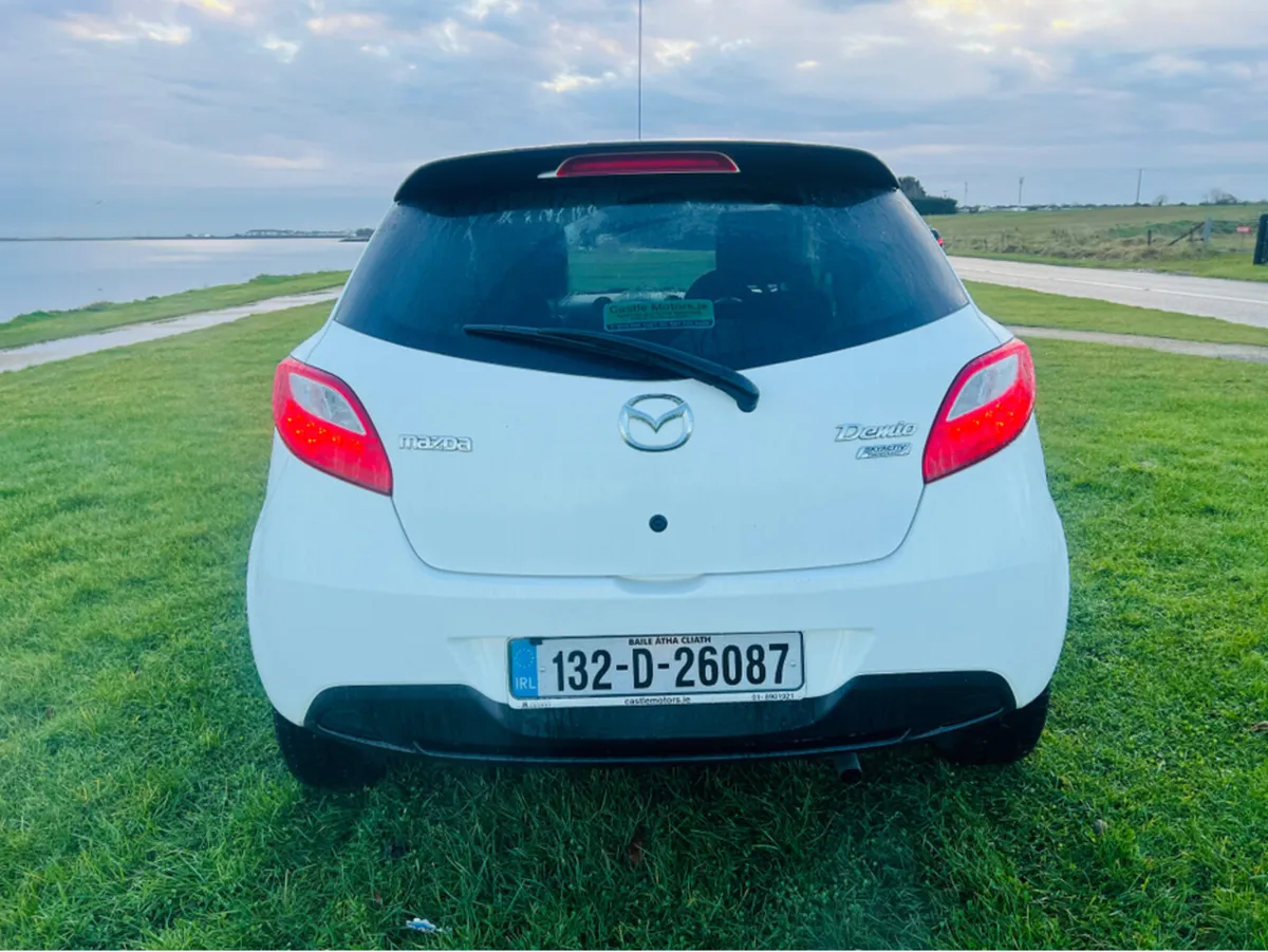 Mazda Demio DEJFS CVT 5DR AUTO - Image 4