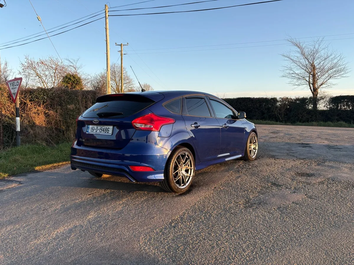 Ford Focus *Low Mileage* - Image 2