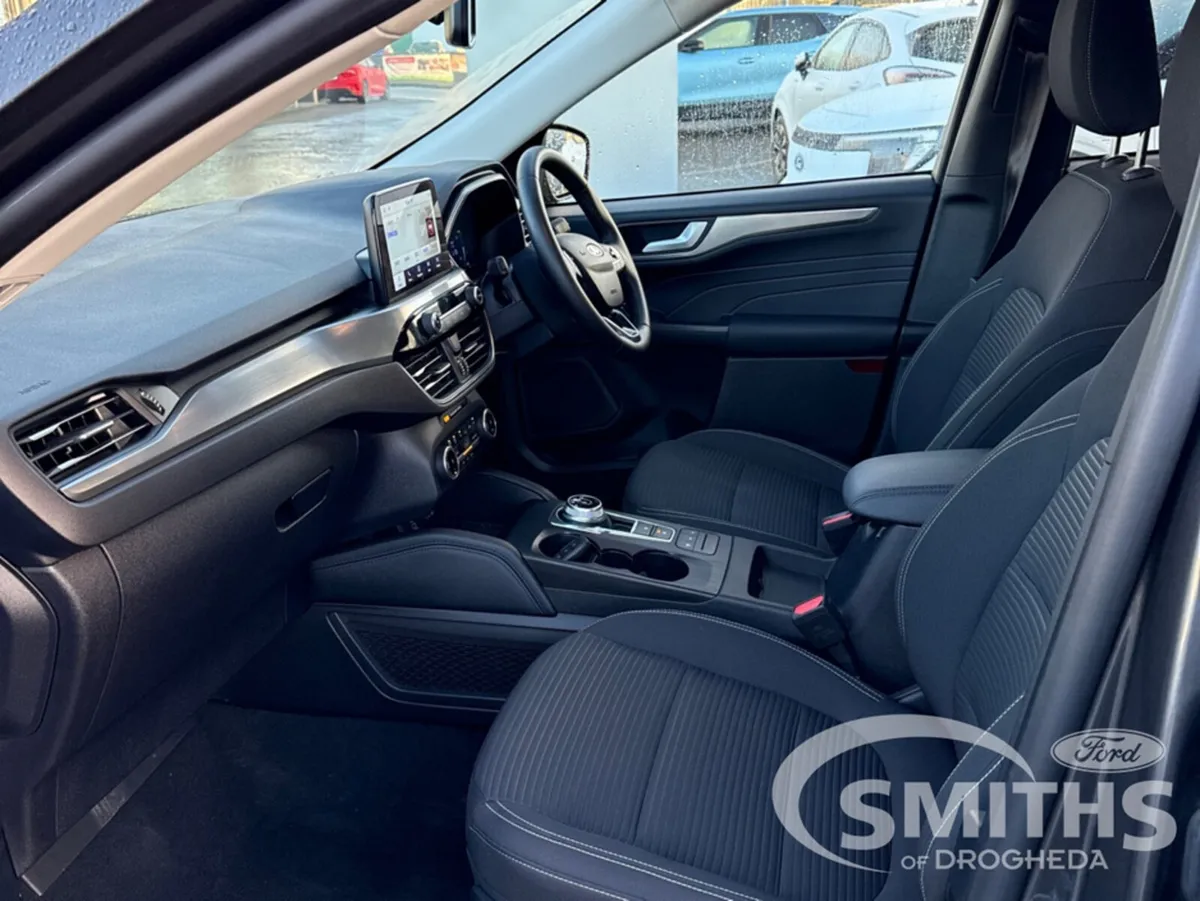 Ford Kuga TITANIUM 2.5 PHEV 225PS - Image 3