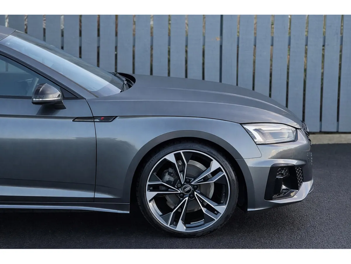 Audi A5 Only 19500 miles S-Line Black Edition Fact - Image 3