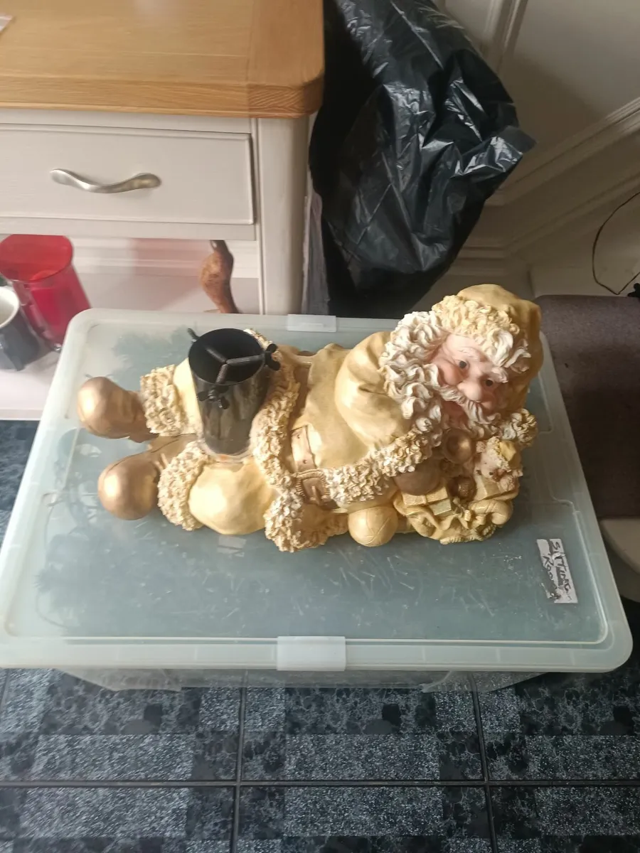 Christmas tree. - Image 4