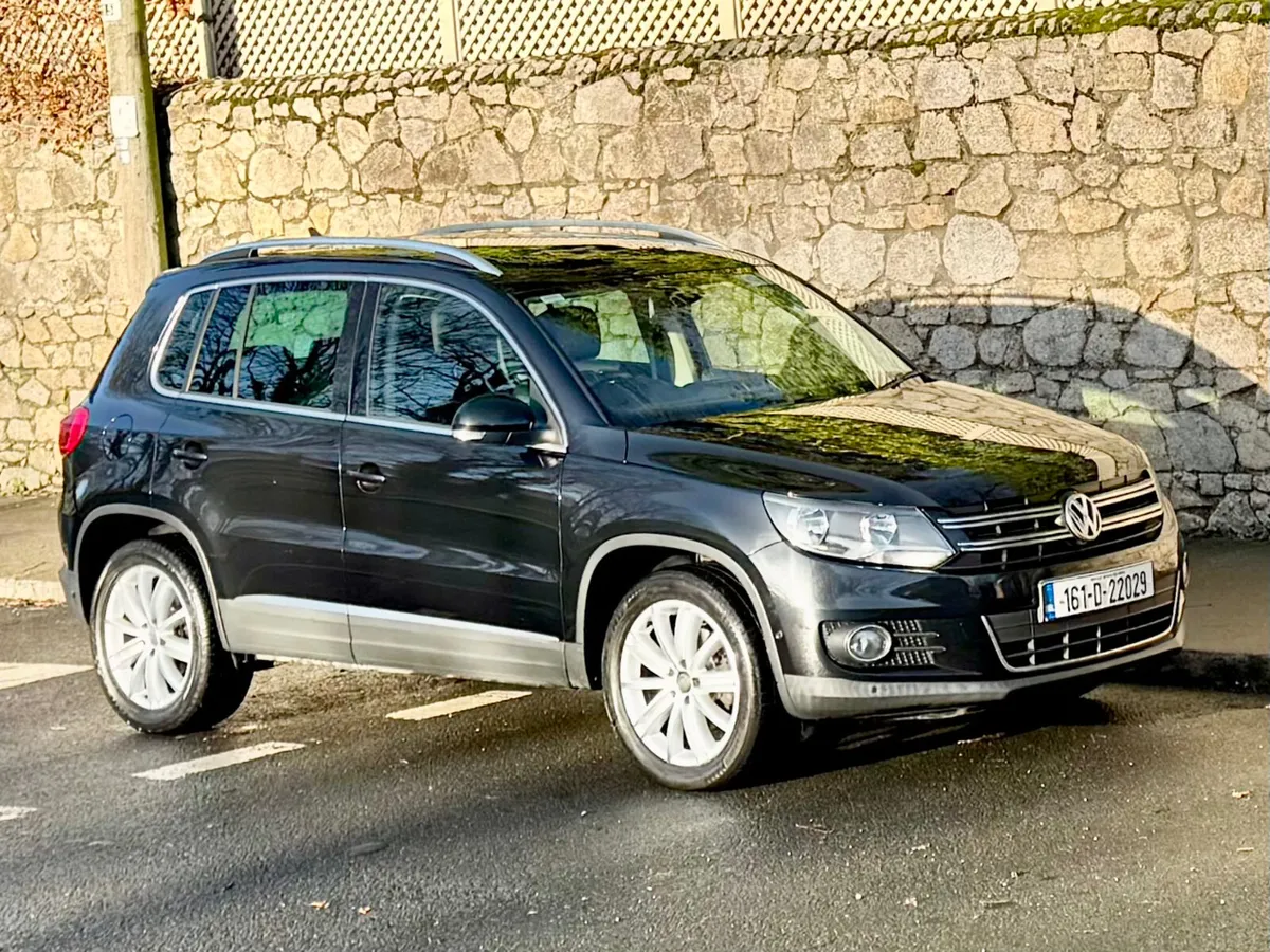 Volkswagen Tiguan 2016!!LEATHER!!LOW MILES !! - Image 2